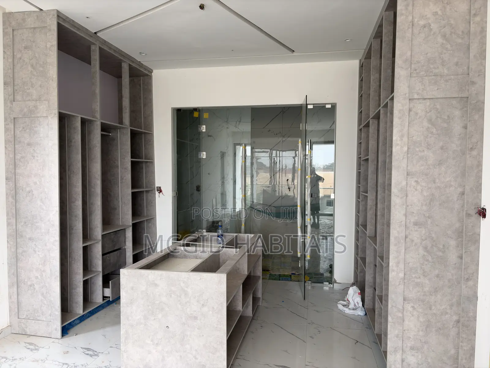 4bdrm House in Adenta for sale