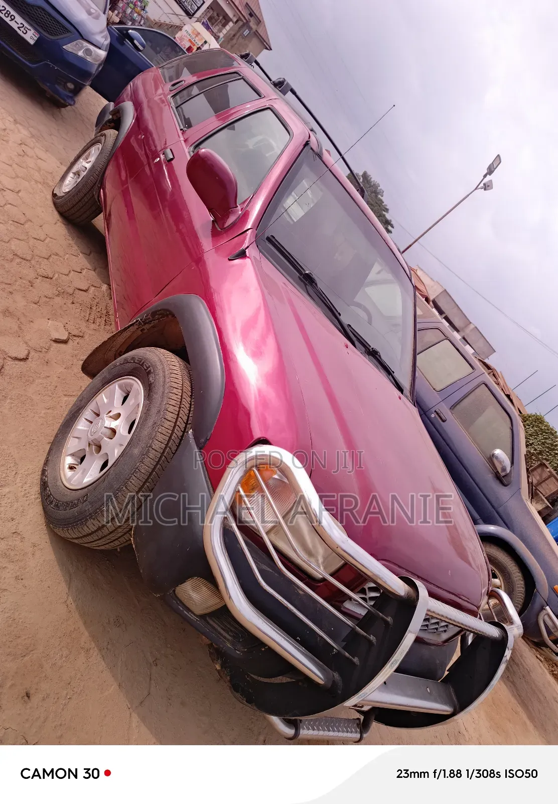 Nissan Pathfinder LE Platinum 4x4 2004 Red 