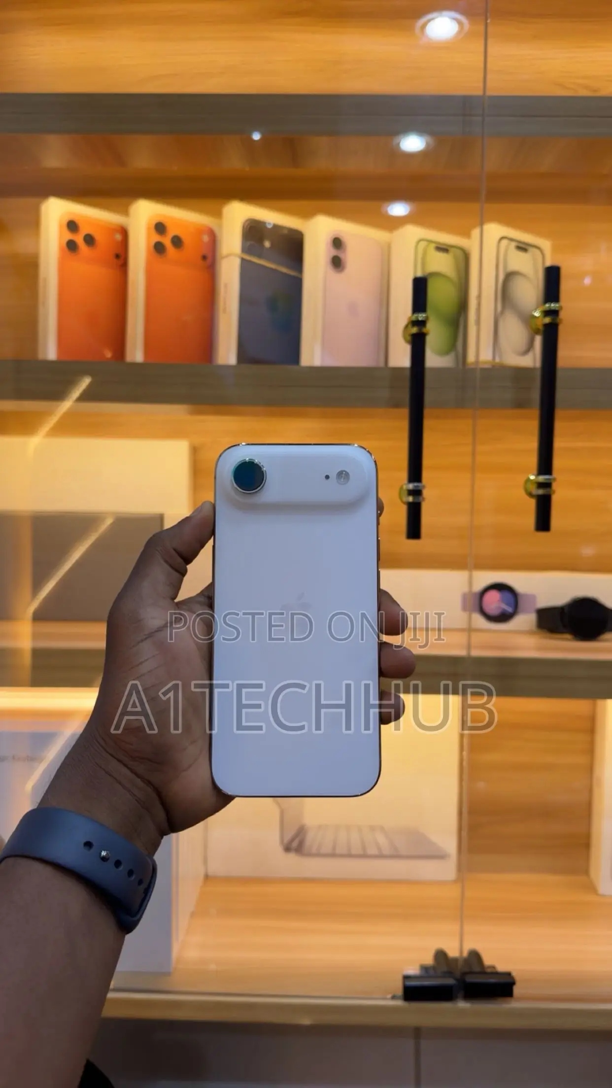 Apple iPhone Air 256 GB Gold