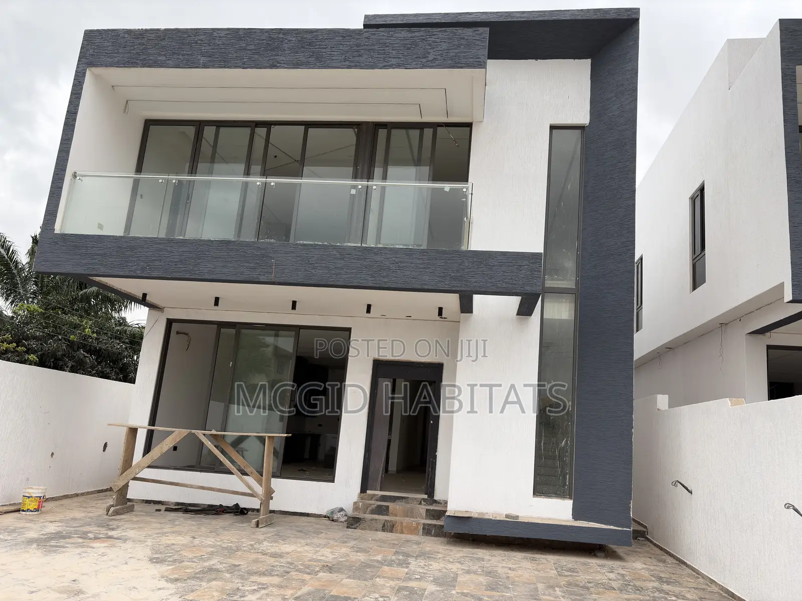 4bdrm House in Adenta for sale
