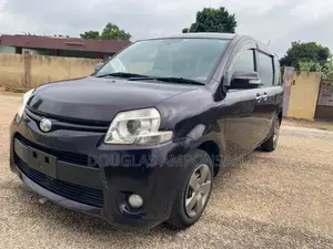 Toyota Sienta 2013 Black