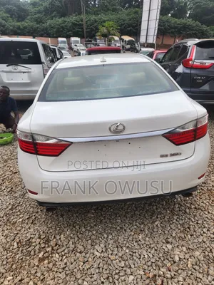 Lexus ES 350 FWD 2013 White