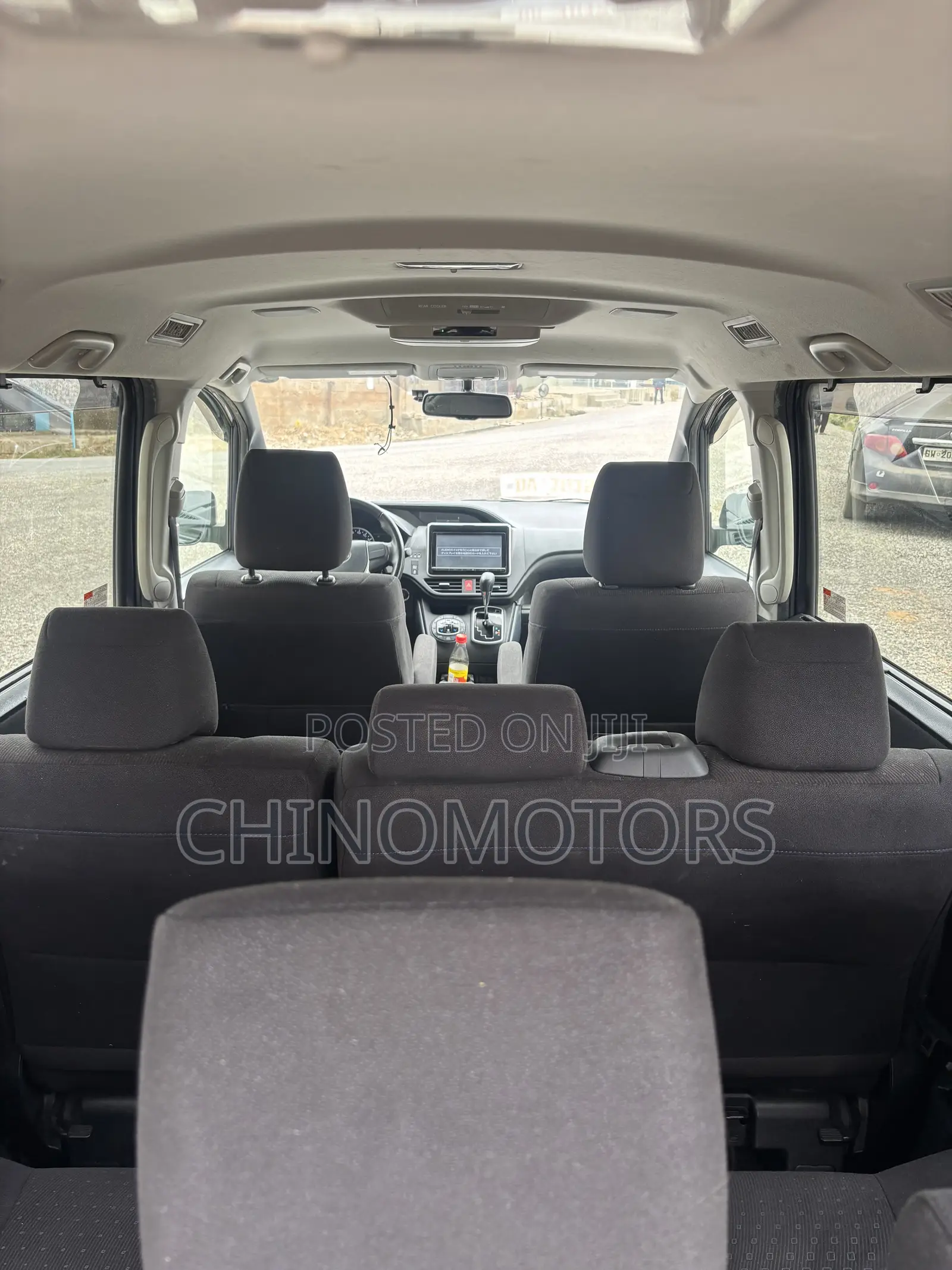 Toyota Voxy X 2WD 8-Seater 2015 Purple