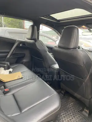Toyota RAV4 SE AWD (2.5L 4cyl 6A) 2016 White