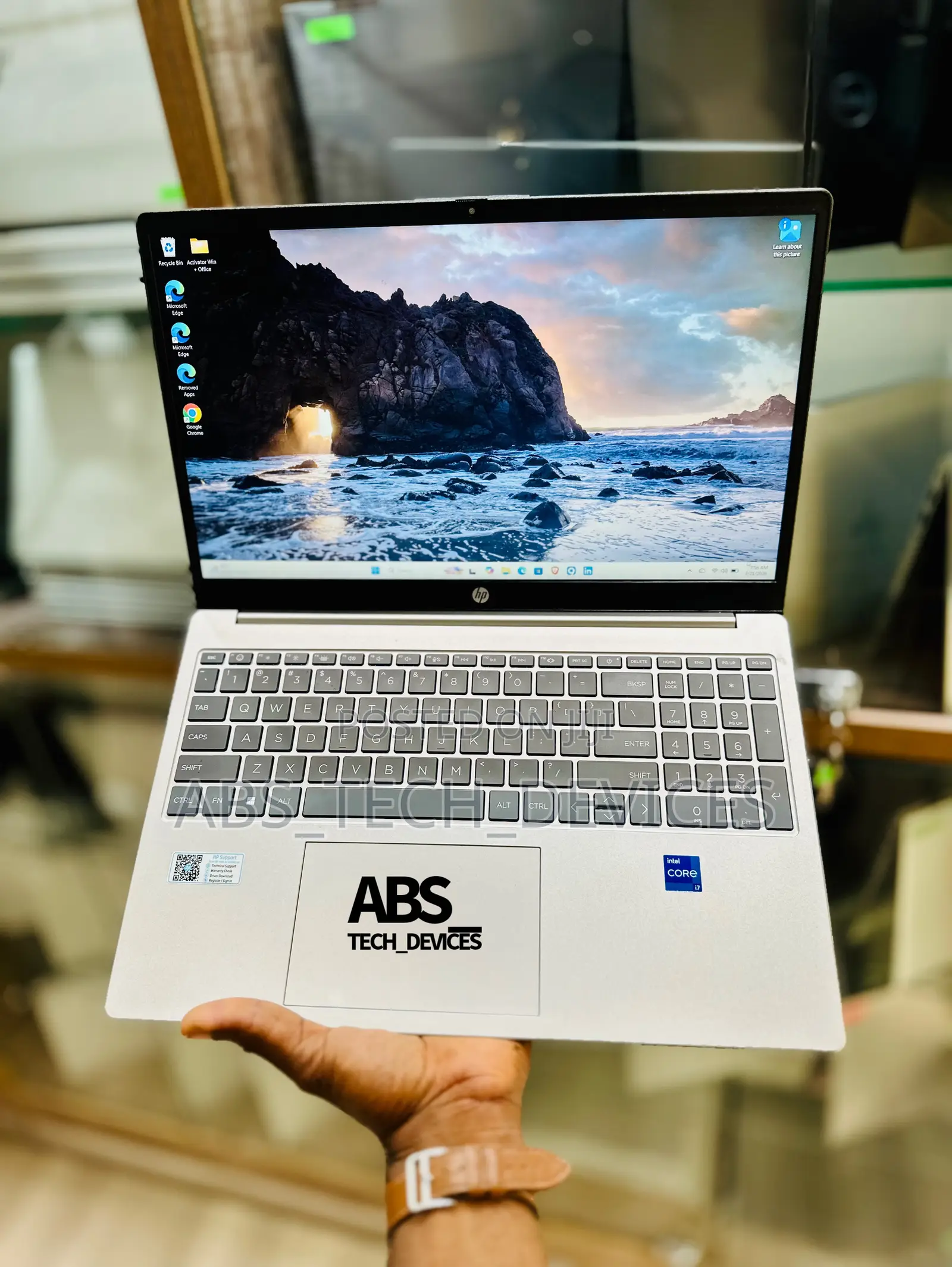 Laptop HP 15-dy1031wm 16GB Intel Core i7 SSD 512GB
