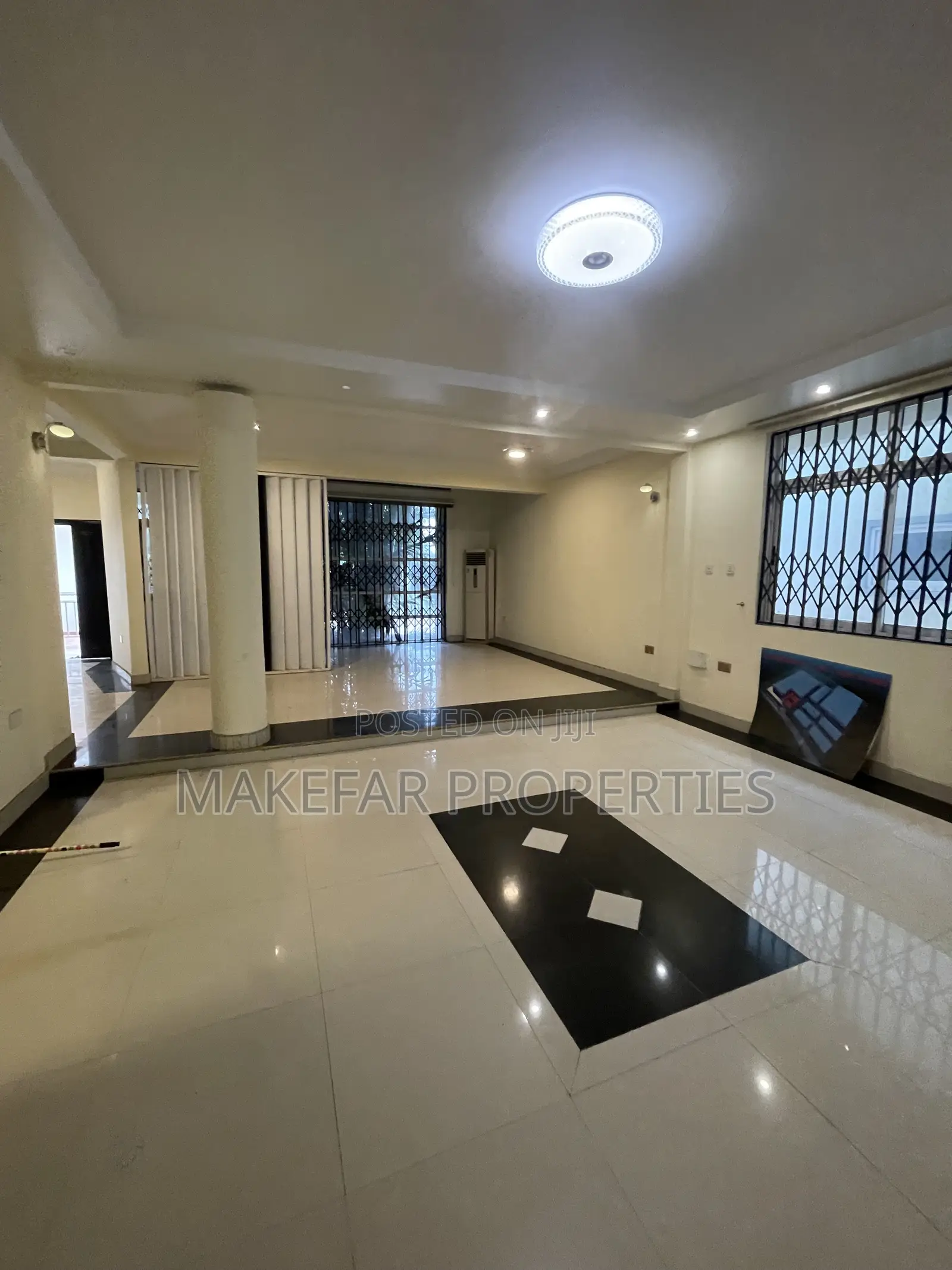 8bdrm House in Ability for rent