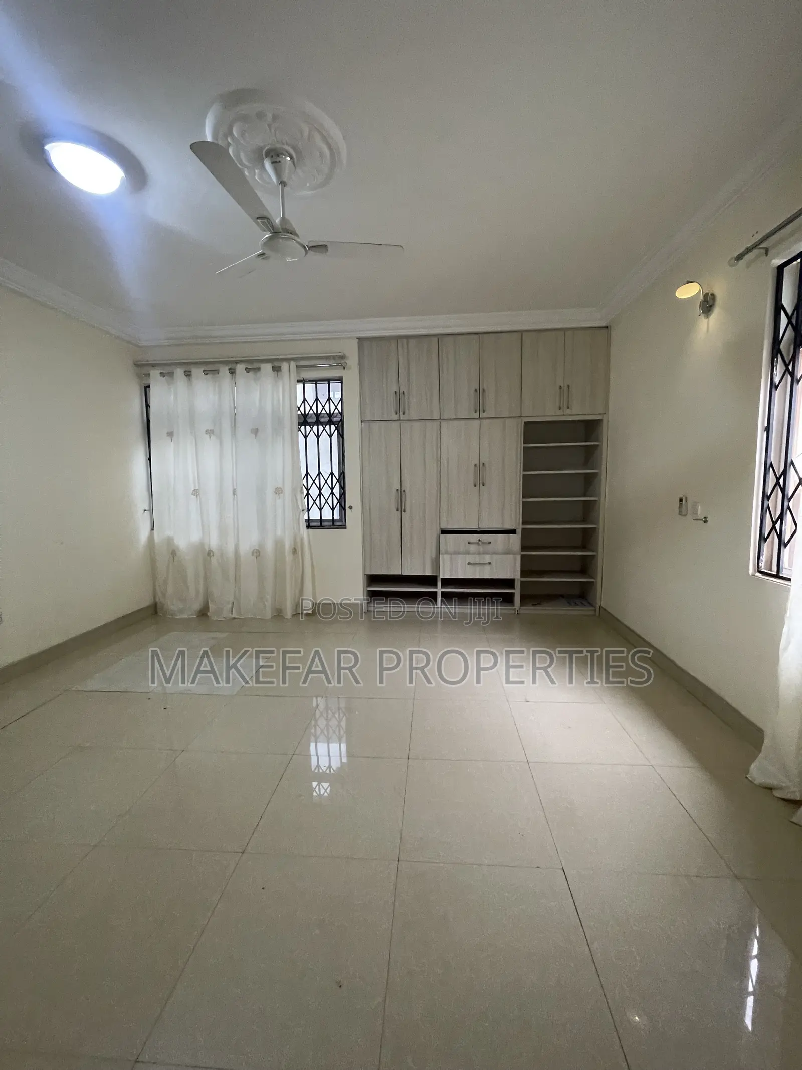 8bdrm House in Ability for rent