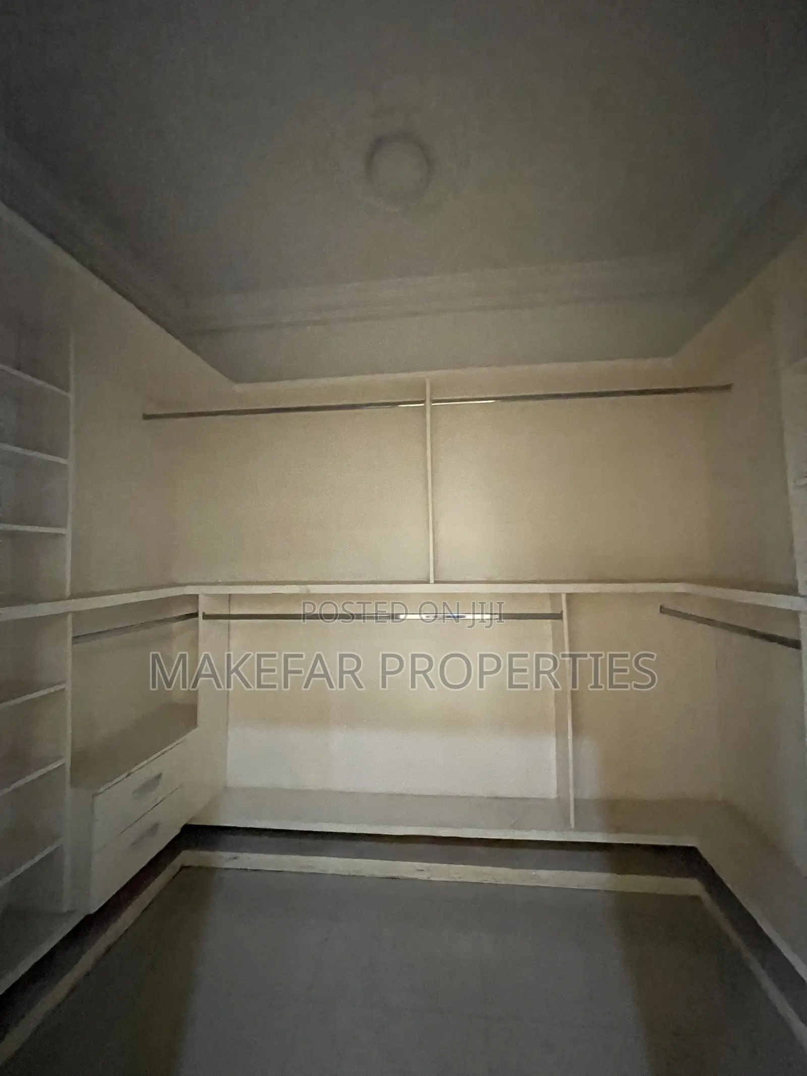8bdrm House in Ability for rent