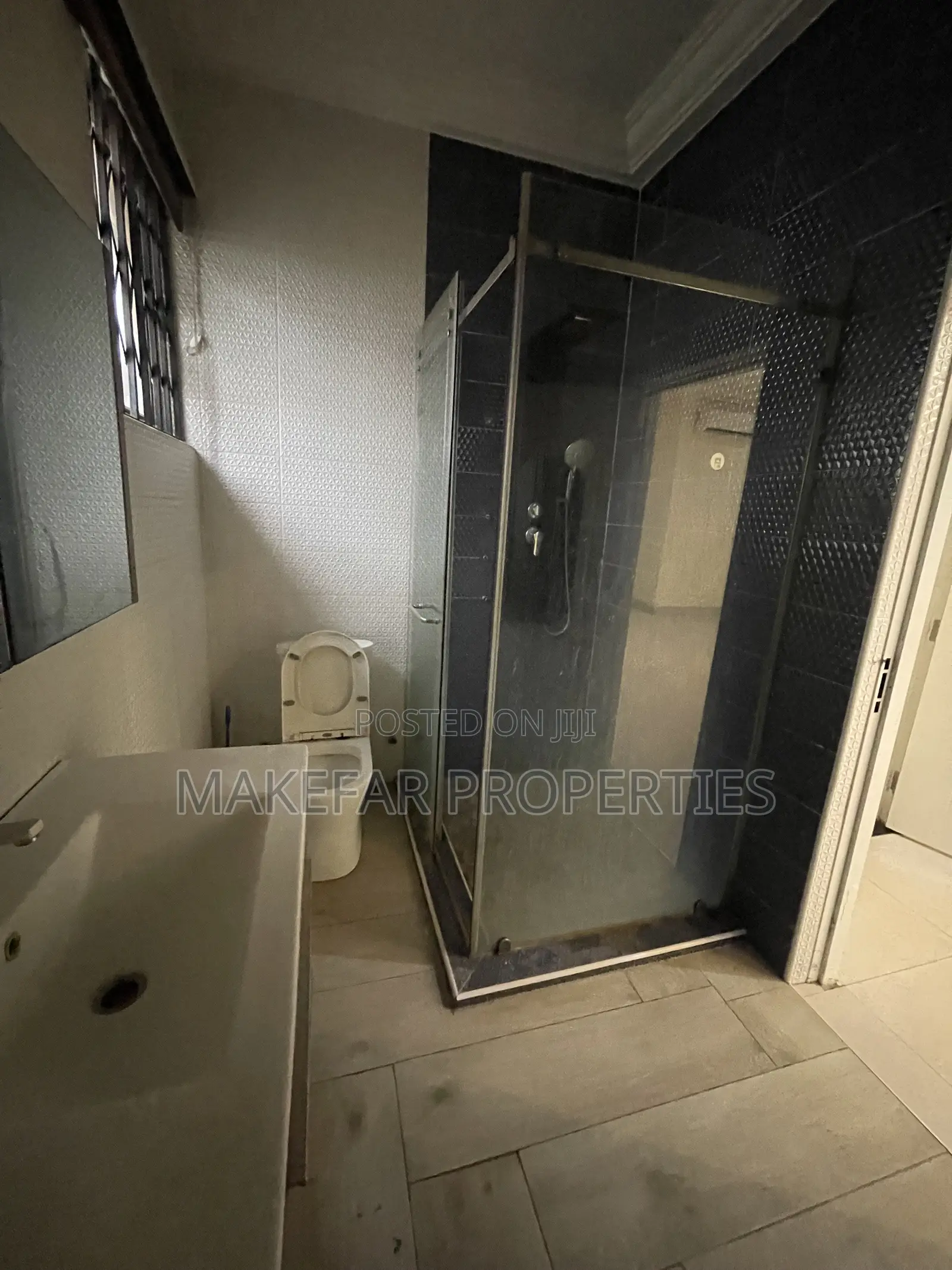 8bdrm House in Ability for rent