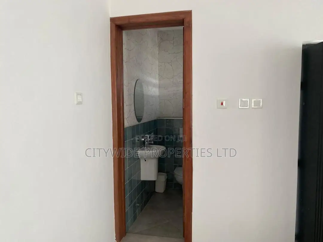Furnished 2bdrm Apartment in East Legon, A&C Mall Area for rent