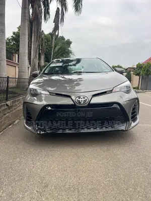 Toyota Corolla SE Special Edition 4dr Sedan (1.8L 4cyl CVT) 2017 Gray