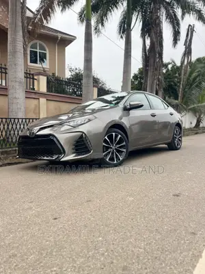 Toyota Corolla SE Special Edition 4dr Sedan (1.8L 4cyl CVT) 2017 Gray
