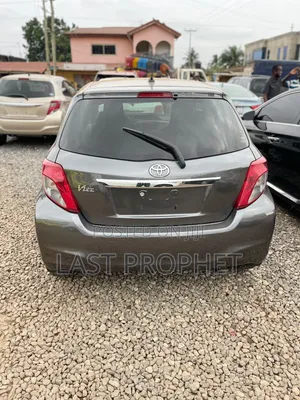 Toyota Vitz 2012 Gray