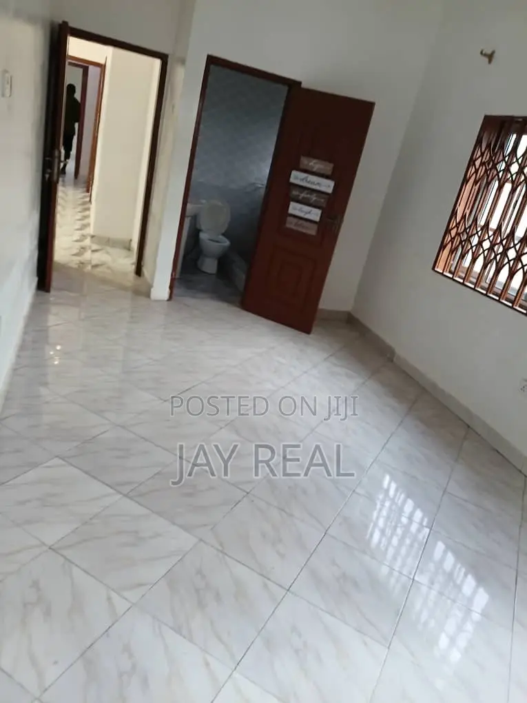 3bdrm Apartment in Jay Real Estate., Ablekuma for rent