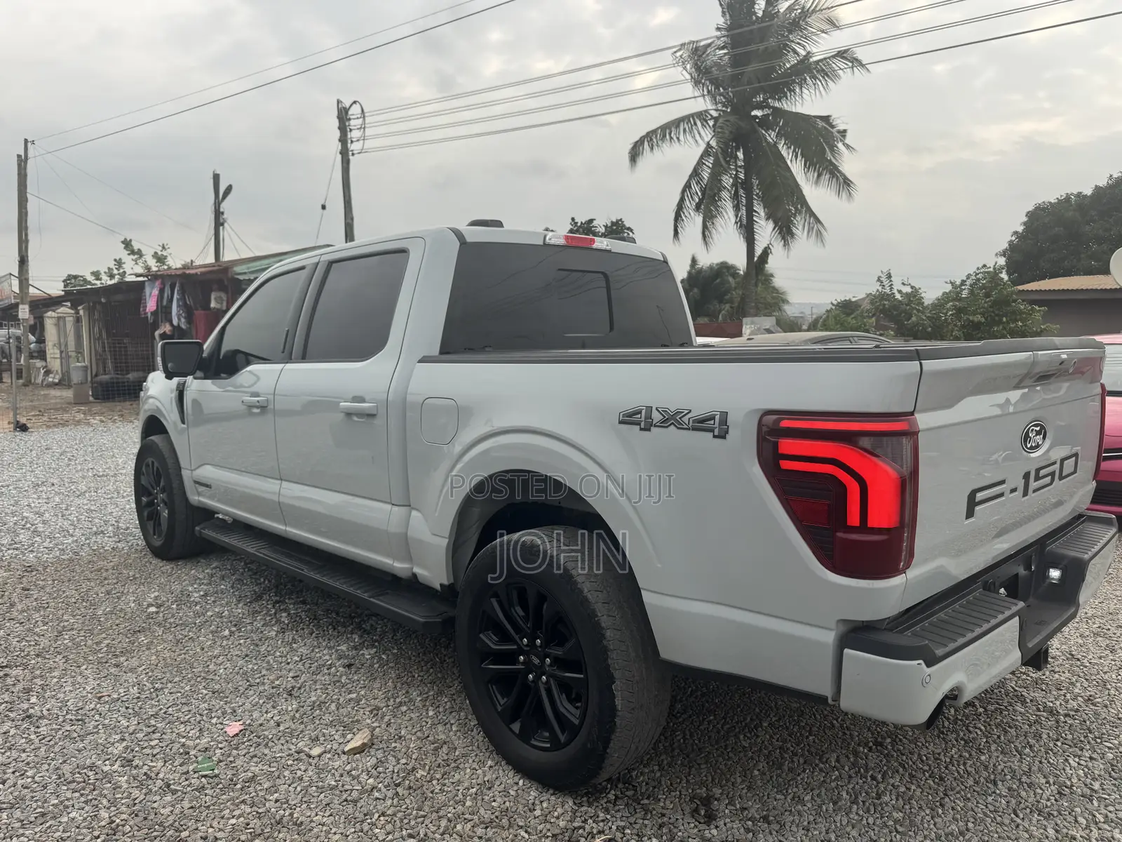 Ford F-150 LARIAT 2024 Gray