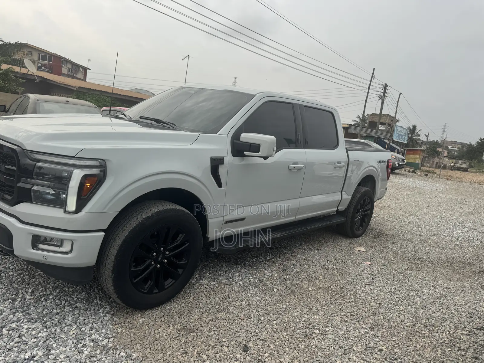 Ford F-150 LARIAT 2024 Gray