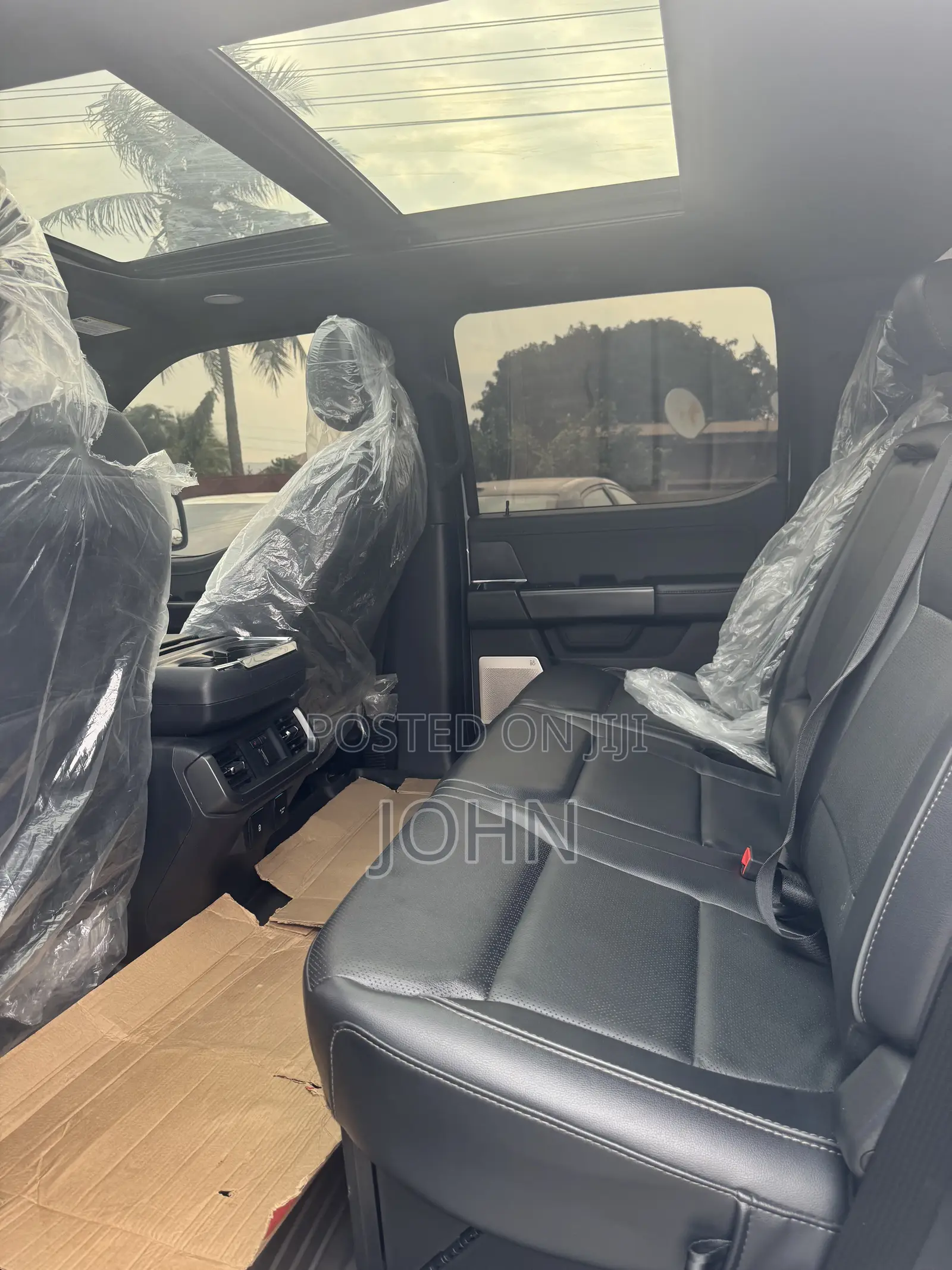 Ford F-150 LARIAT 2024 Gray