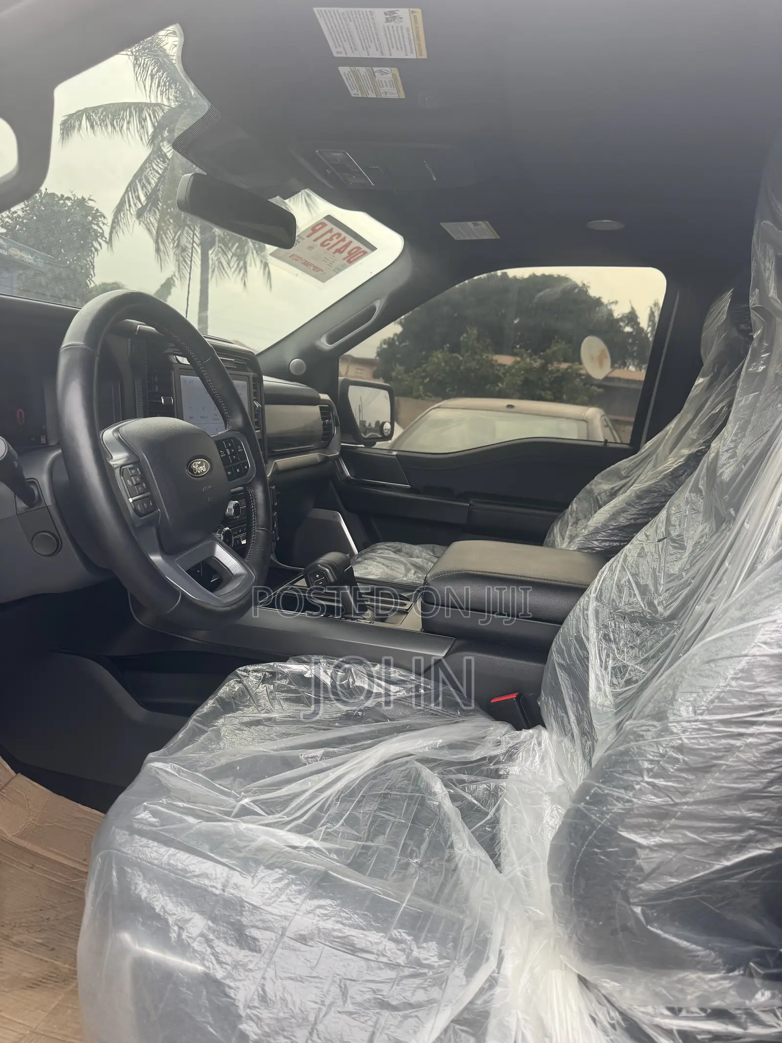 Ford F-150 LARIAT 2024 Gray