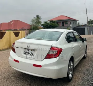 Honda Civic 2012 White
