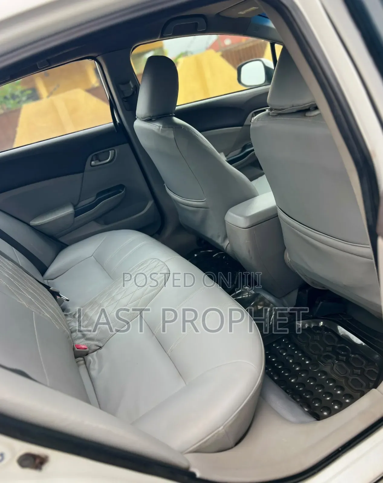 Honda Civic 2012 White