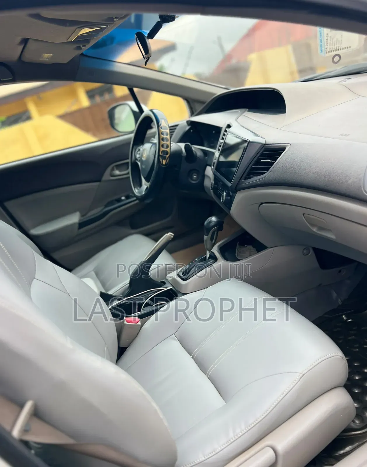 Honda Civic 2012 White