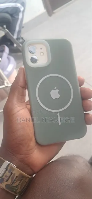 Apple iPhone 12 64 GB Silver