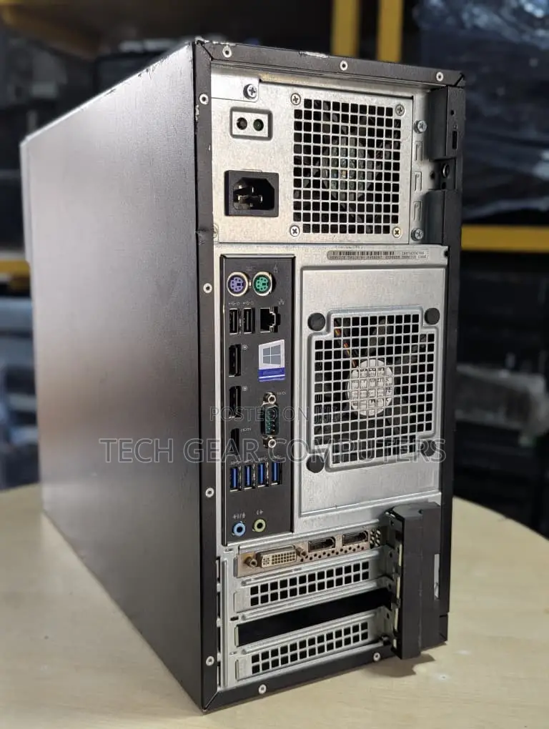 Desktop Computer Dell Precision 3000 16GB Intel Core i7 HDD+SSD 256GB