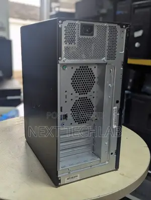 Desktop Computer Fujitsu Esprimo P558 8GB Intel Core i5 SSD 256GB