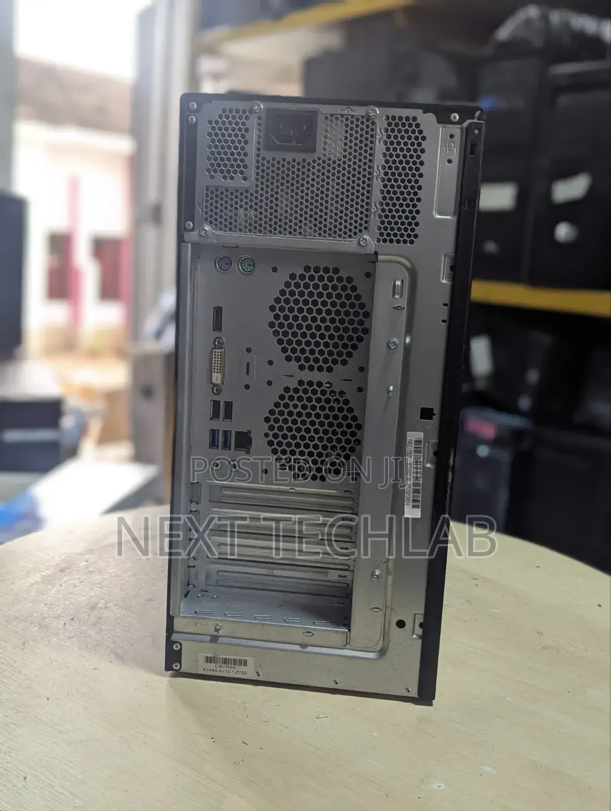 Desktop Computer Fujitsu Esprimo P558 8GB Intel Core i5 SSD 256GB