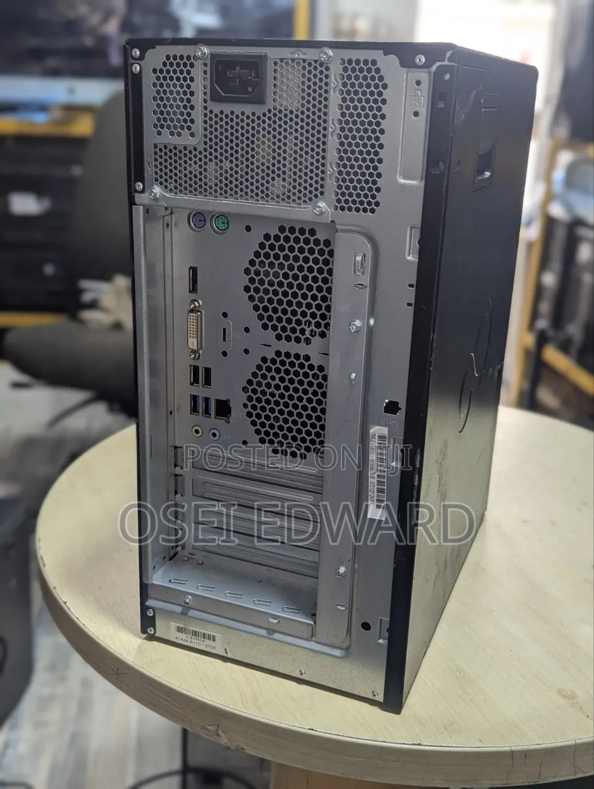 Desktop Computer Fujitsu Esprimo P558 8GB Intel Core i5 SSD 256GB