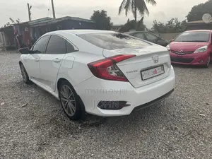 Honda Civic EX-L Sedan 2018 White