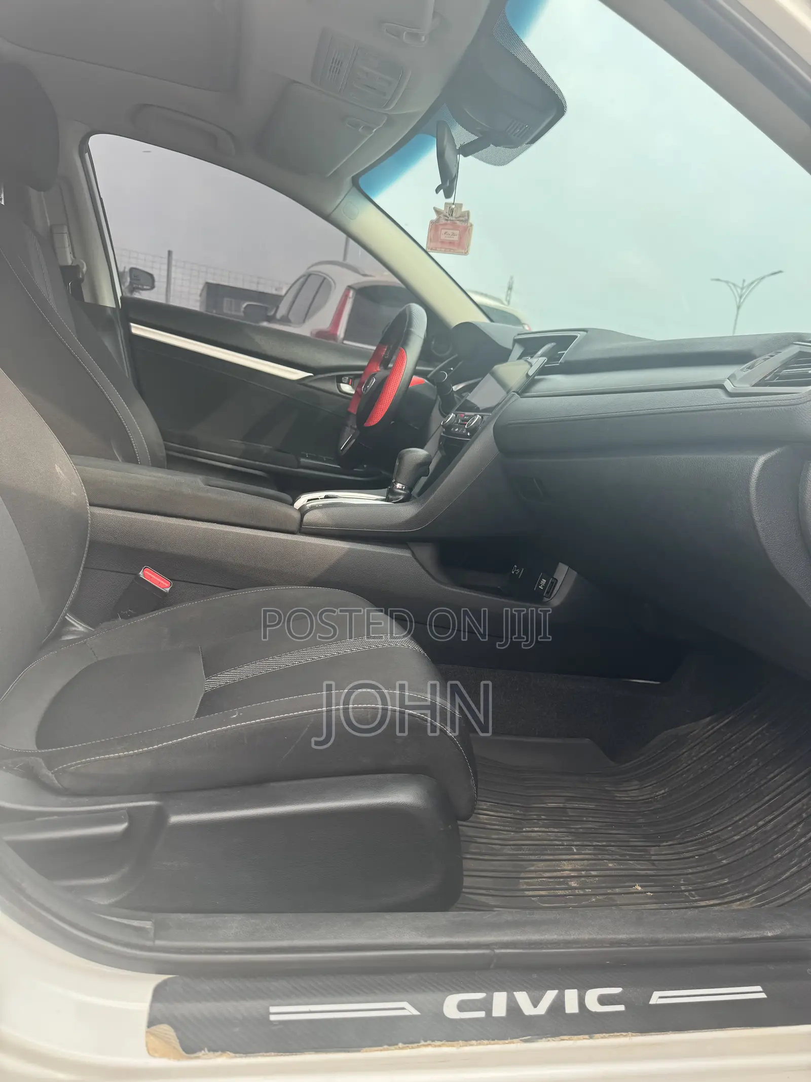 Honda Civic EX-L Sedan 2018 White