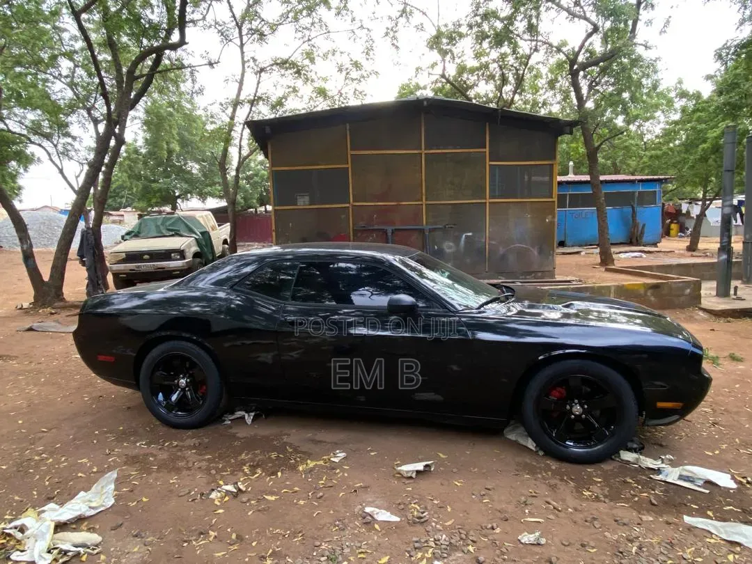 Dodge Challenger 2012 Black