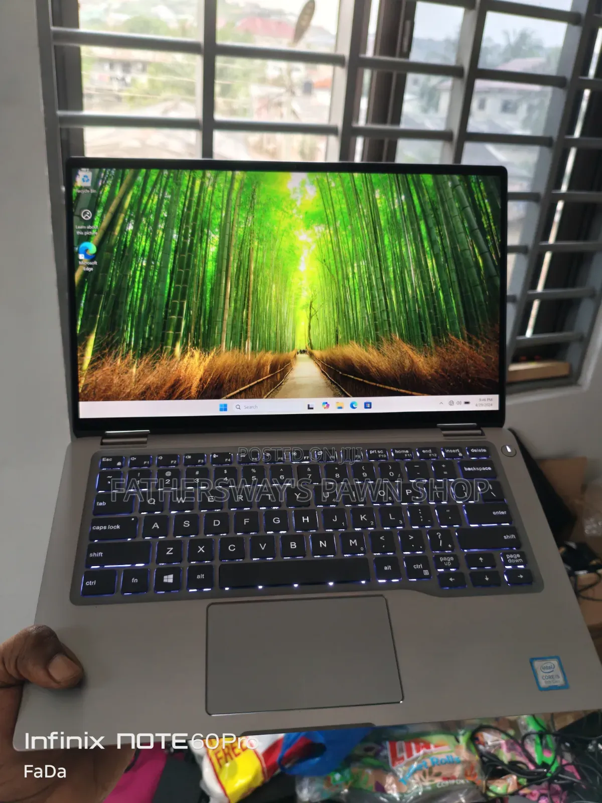 Laptop Dell Latitude 7400 2-in-1 16GB Intel Core i5 SSD 256GB