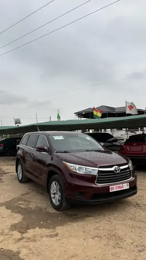 Toyota Highlander LE V6 4x4 (3.5L 6cyl 6A) 2016 Burgundy