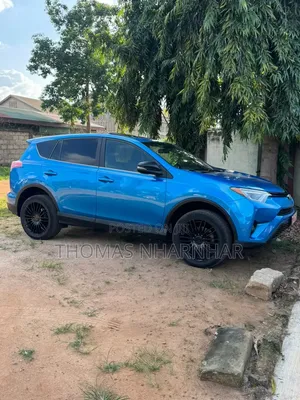 Toyota RAV4 2018 Blue