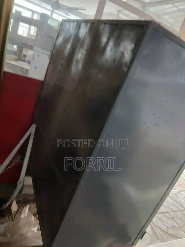 Foreign Oven