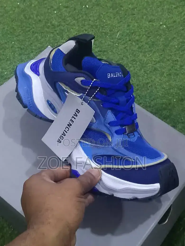 Men's Sneakers( Balenciaga)