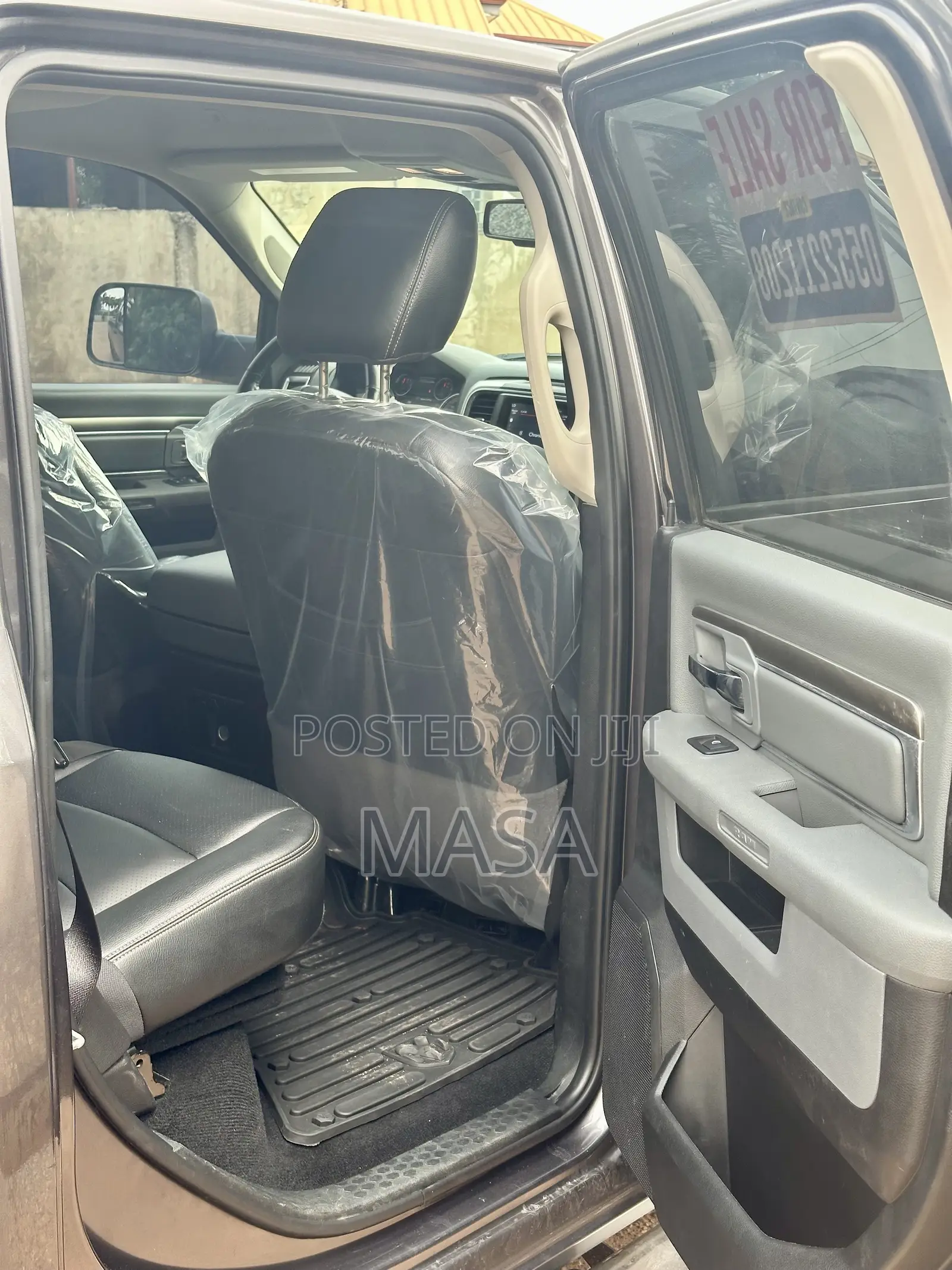 RAM 1500 2018 Gray