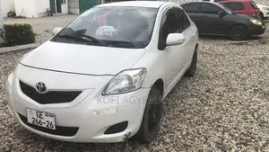 Toyota Belta 2012 Gray