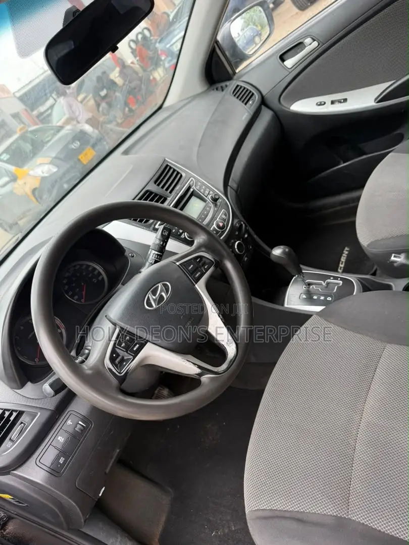 Hyundai Accent GLS Automatic 2012 Black
