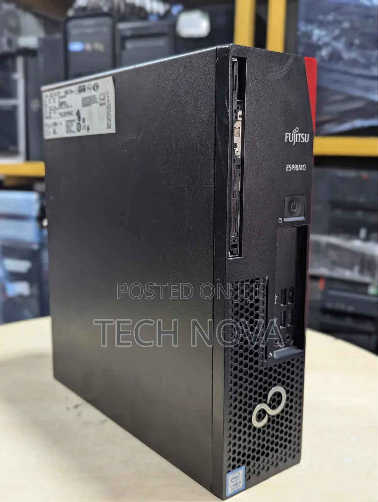Fujitsu Esprimo D556/2/E85+ 8GB Intel Core i5 SSD 256GB