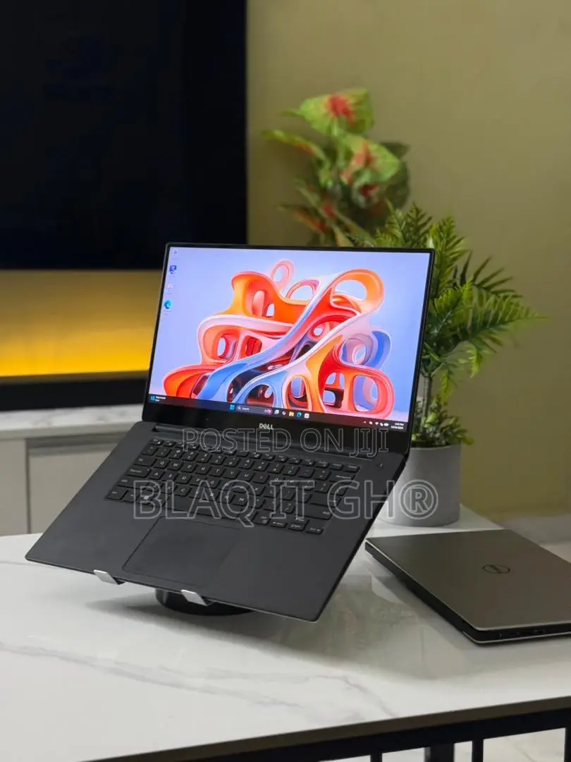 Laptop Dell Precision 5540 32GB Intel Core i7 SSD 512GB