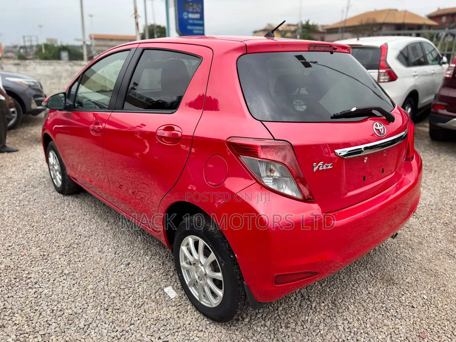 Toyota Vitz 1.3 AWD 5dr 2013 Red
