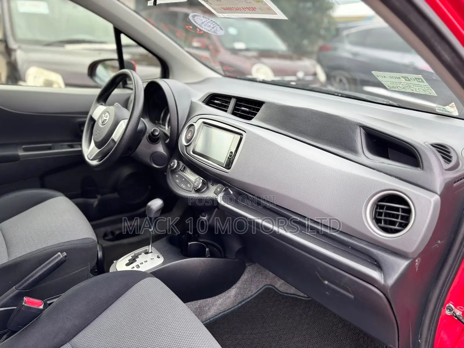 Toyota Vitz 1.3 AWD 5dr 2013 Red