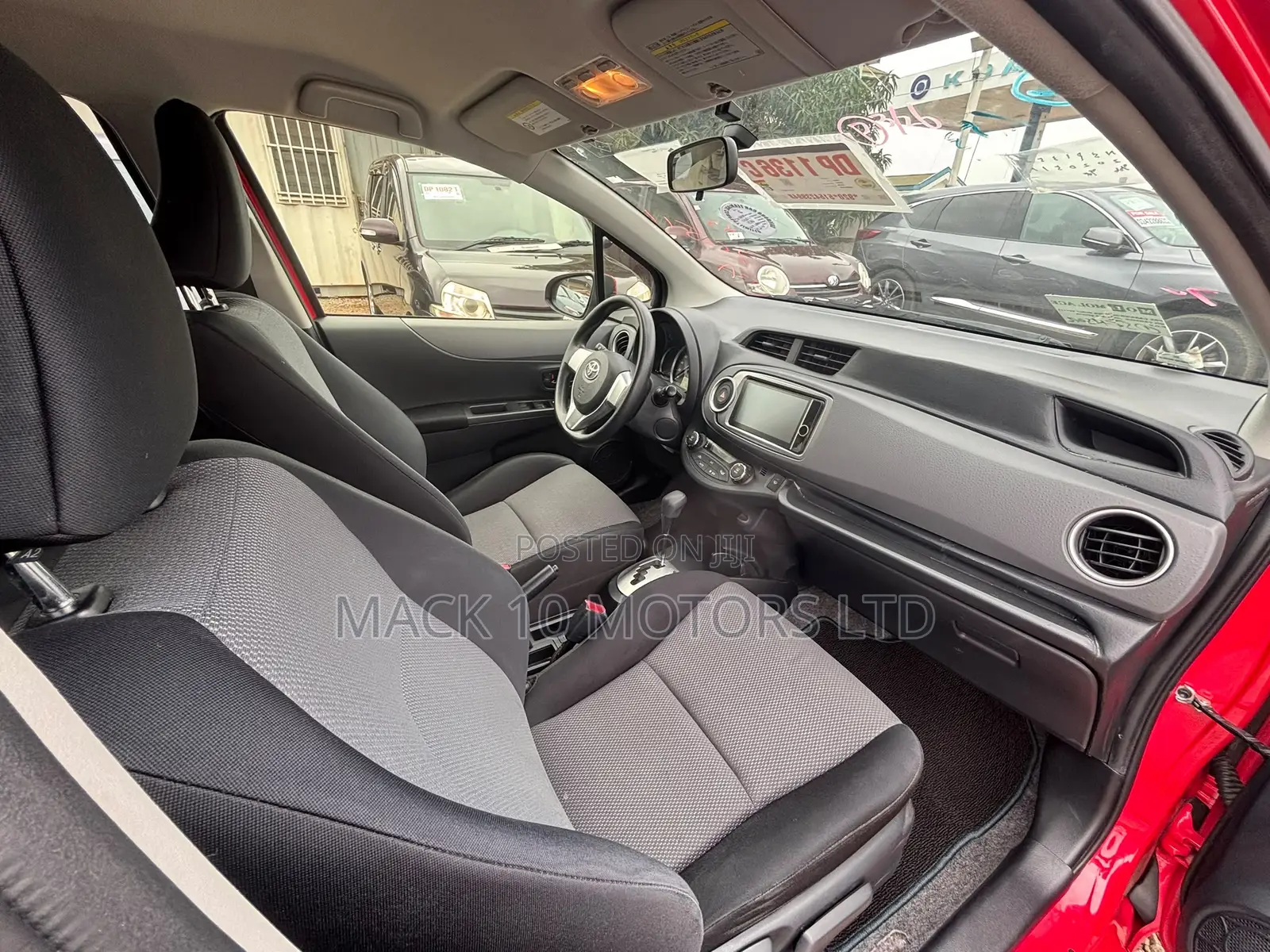 Toyota Vitz 1.3 AWD 5dr 2013 Red