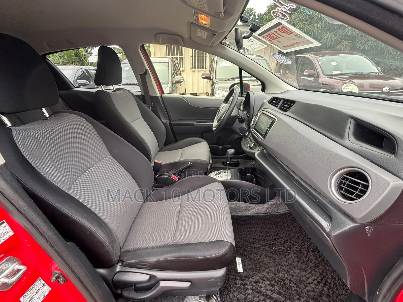 Toyota Vitz 1.3 AWD 5dr 2013 Red