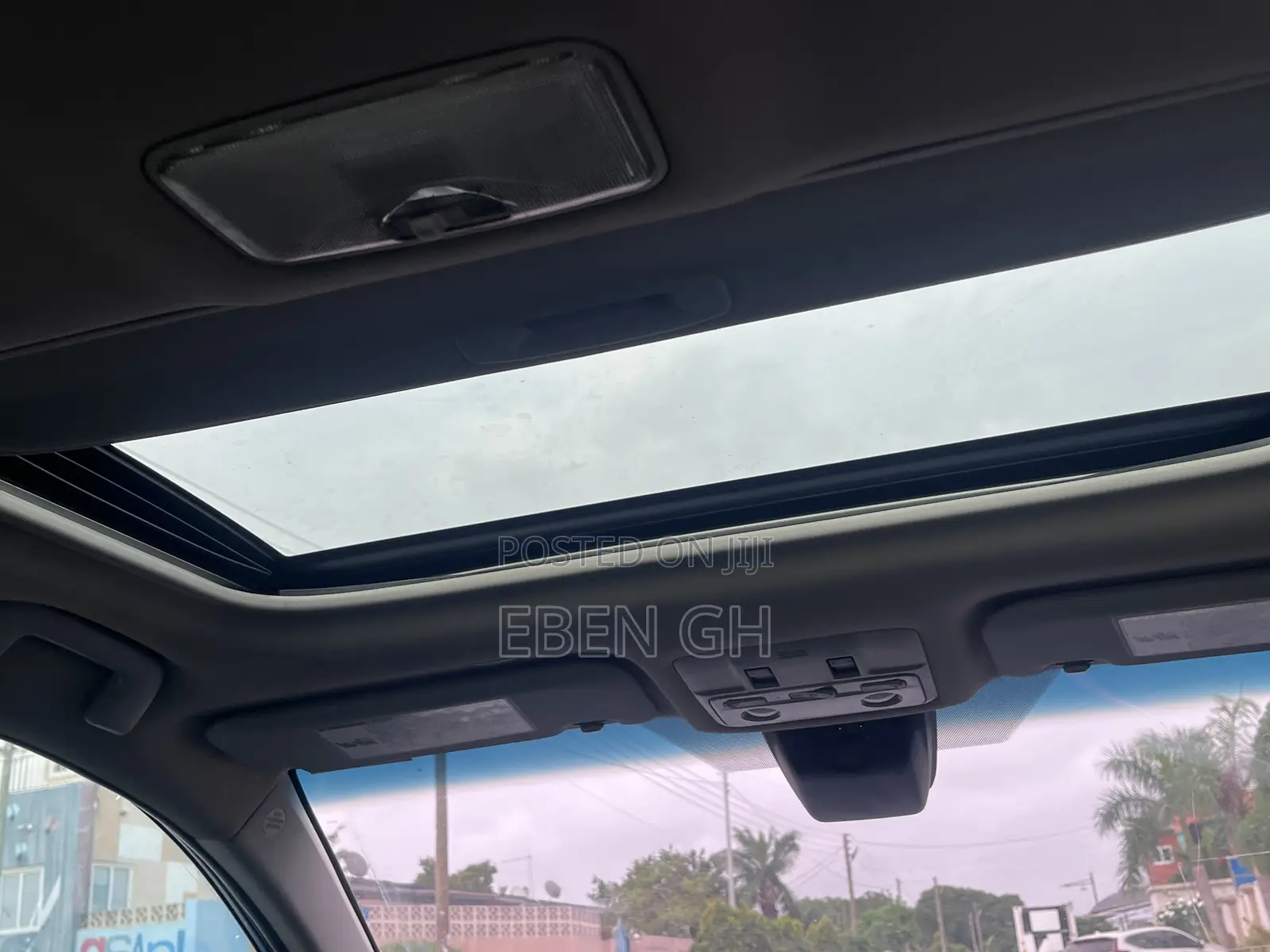 Toyota Corolla XSE (1.8L 4cyl 2A) 2019 Blue