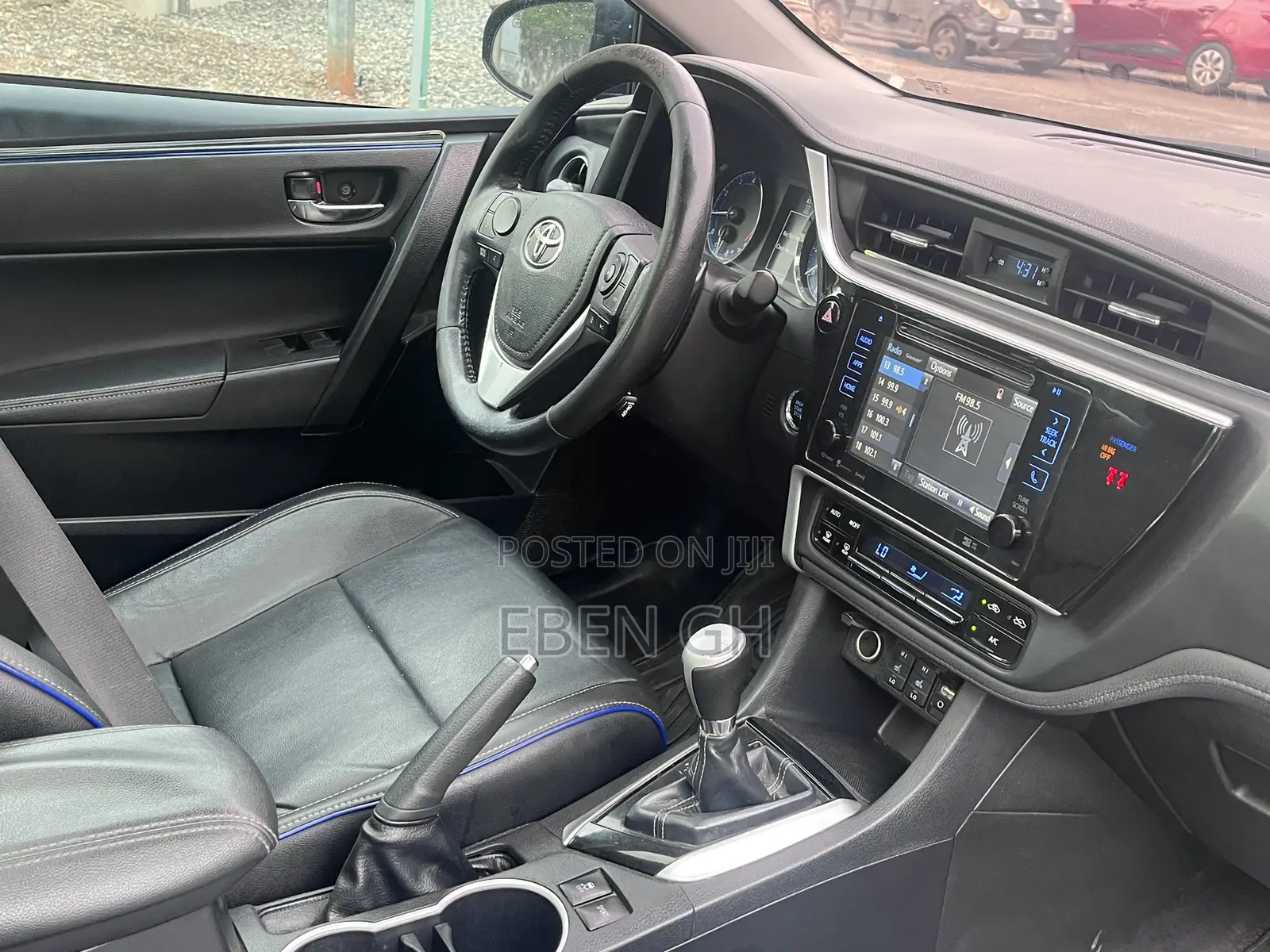 Toyota Corolla XSE (1.8L 4cyl 2A) 2019 Blue