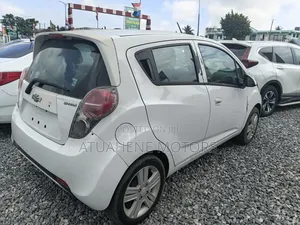 Chevrolet Spark 2014 White